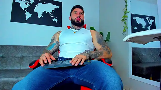 Alessrose online show from March 2026 07:42:01 PM