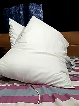 Snapshot of baby_22cm chatting on March 2026 01:06:02 PM baby 22cm online show from March 2026 01:06:02 PM