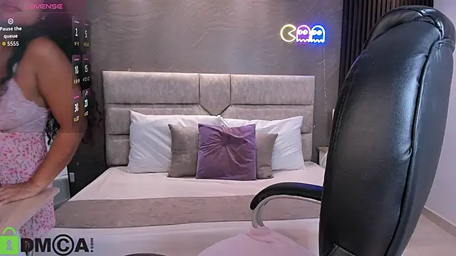 Dulcecooper1 online show from May 2026 12:09:02 PM