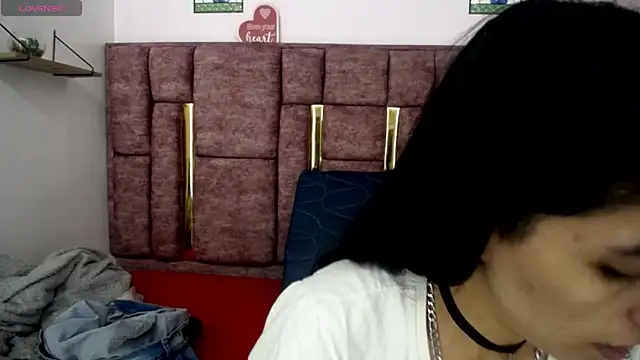 Snapshot of FRANCESCA_LOVE_ chatting on June 2026 05:35:02 PM FRANCESCA LOVE online show from June 2026 05:35:02 PM