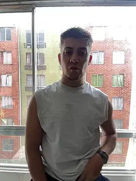 Snapshot of Mau_rivers chatting on February 2026 02:10:02 PM Mau rivers online show from February 2026 02:10:02 PM