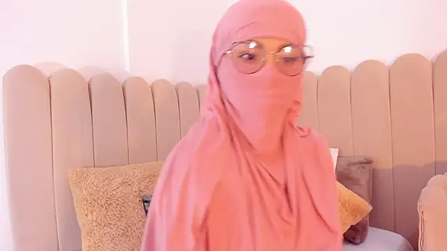 Snapshot of _amisha chatting on February 2026 11:43:02 AM amisha online show from February 2026 11:43:02 AM