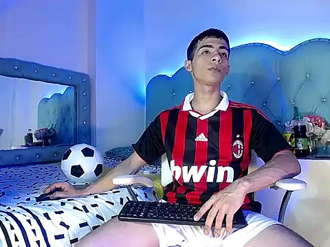 Apolo Richards online show from February 2026 08:30:01 PM