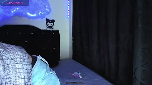 Snapshot of _darkcandy chatting on March 2026 12:36:01 AM darkcandy online show from March 2026 12:36:01 AM