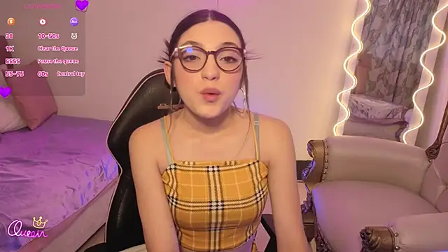 MAHYRA TAY online show from February 2026 07:21:01 PM