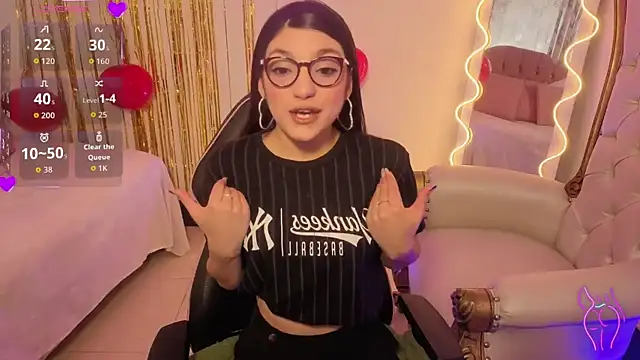 MAHYRA TAY online show from February 2026 07:15:02 PM