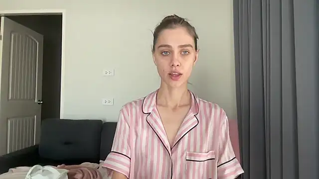 Snapshot of SonyaSweety chatting on February 2026 02:56:01 AM SonyaSweety online show from February 2026 02:56:01 AM