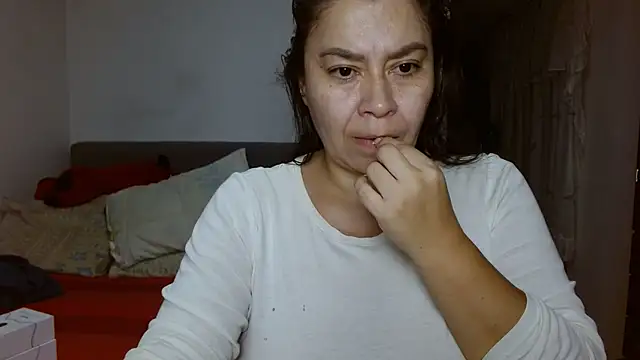 Karo sexy online show from December 2024 01:06:01 AM