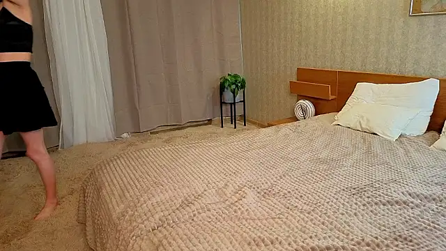 Snapshot of NikkyBee_ chatting on February 2026 08:07:02 AM NikkyBee online show from February 2026 08:07:02 AM