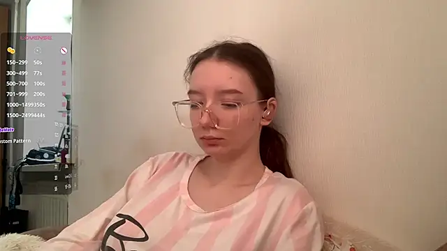 Snapshot of LakendraNoren chatting on February 2026 06:13:01 AM LakendraNoren online show from February 2026 06:13:01 AM