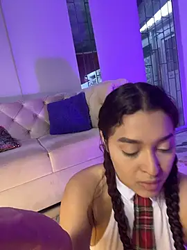 Emily Harpeer online show from July 2026 11:46:02 AM