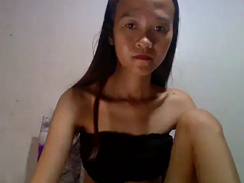 Yourlilpinayy online show from March 2026 12:21:01 PM