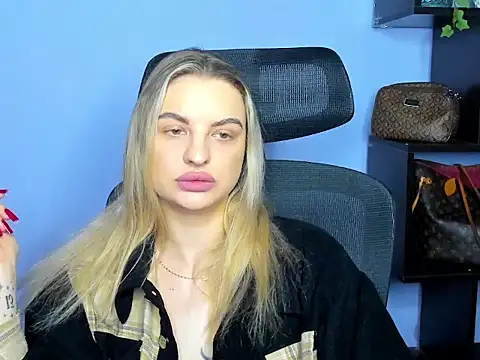 Snapshot of BlankaXCute chatting on February 2026 07:37:02 AM BlankaXCute online show from February 2026 07:37:02 AM