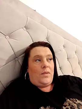 Snapshot of louisa36 chatting on March 2026 10:02:02 PM louisa36 online show from March 2026 10:02:02 PM