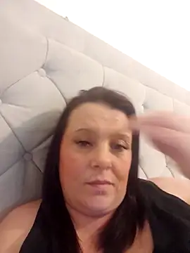 Snapshot of louisa36 chatting on March 2026 10:04:01 PM louisa36 online show from March 2026 10:04:01 PM