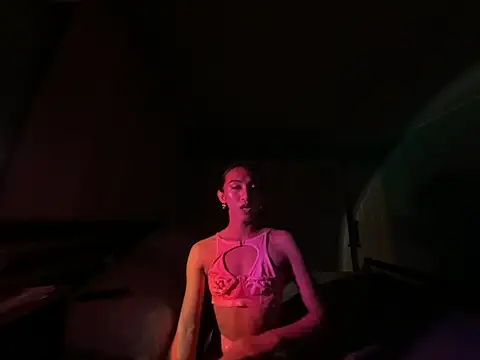 Snapshot of ByutiiKwiin chatting on April 2026 01:49:02 PM ByutiiKwiin online show from April 2026 01:49:02 PM