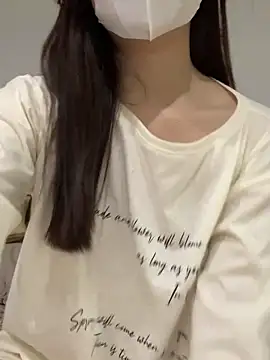 Rin-yiyi online show from February 2026 10:47:01 AM