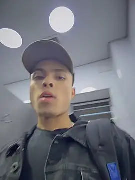 Snapshot of Eros_lee chatting on March 2026 10:45:01 PM Eros lee online show from March 2026 10:45:01 PM