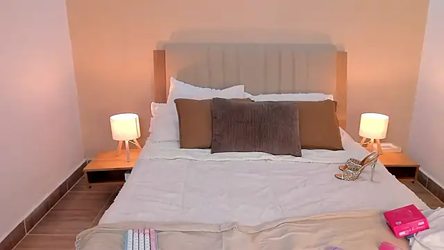 Snapshot of katt_souza1 chatting on March 2026 11:44:01 PM katt souza1 online show from March 2026 11:44:01 PM