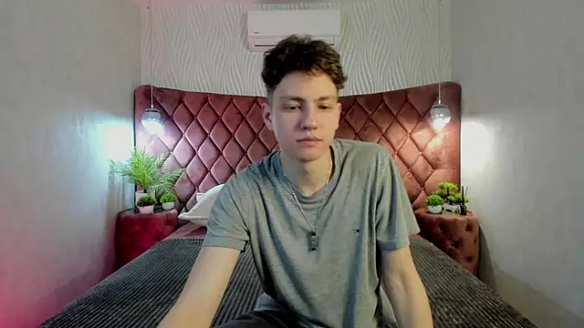 StefanBev online show from March 2026 07:42:01 PM