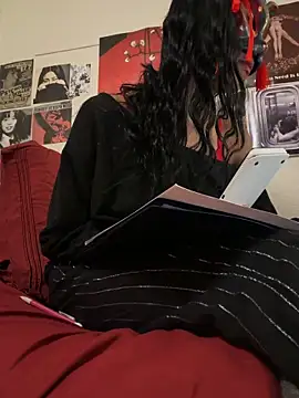 LadyKitsune online show from March 2026 04:07:02 AM