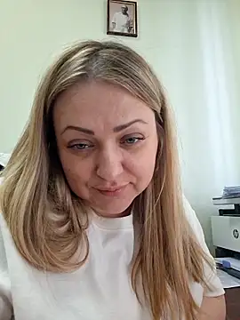 Luna-Secret online show from February 2026 02:17:02 PM