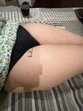 Snapshot of unicornbabe23 chatting on June 2026 08:01:02 PM unicornbabe23 online show from June 2026 08:01:02 PM