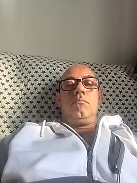 pareja47 online show from April 2026 08:17:01 AM