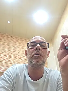 pareja47 online show from July 2026 04:16:02 PM