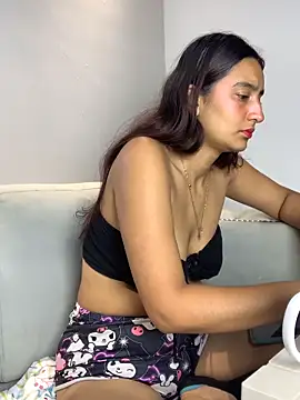 -BabyLuna online show from March 2026 12:28:01 PM