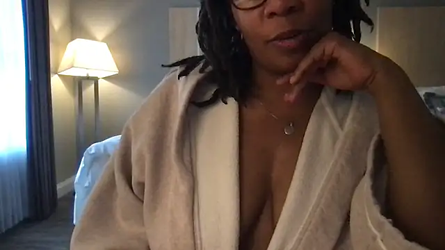 Snapshot of bisexualbeauty50 chatting on February 2026 03:50:02 PM bisexualbeauty50 online show from February 2026 03:50:02 PM