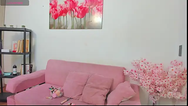 Kitty f00x online show from June 2026 01:36:01 PM