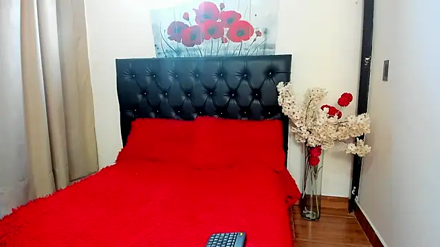 Kitty f00x online show from July 2026 01:03:01 PM