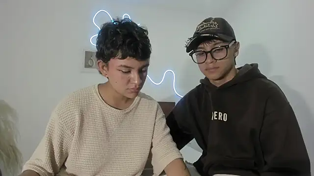 Snapshot of hardcoreheat_ind chatting on April 2026 04:10:02 AM hardcoreheat ind online show from April 2026 04:10:02 AM