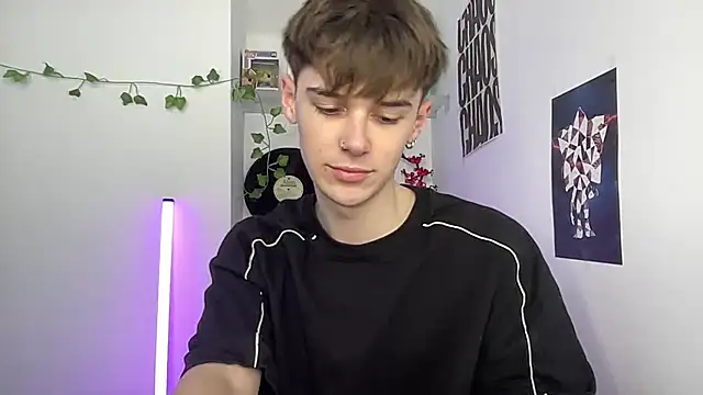 YourMilkyGuy online show from April 2026 03:01:01 PM