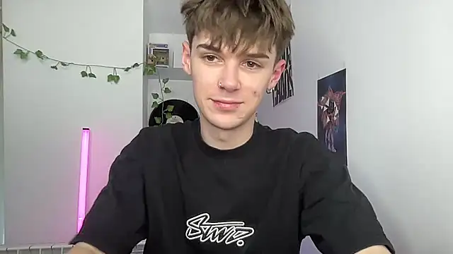 YourMilkyGuy online show from May 2026 02:47:02 PM