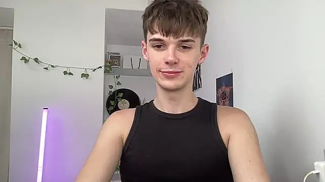 Snapshot of YourMilkyGuy chatting on July 2026 03:03:02 PM YourMilkyGuy online show from July 2026 03:03:02 PM