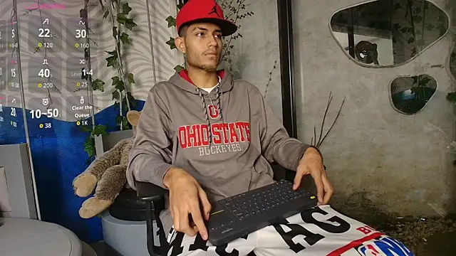 ItsZairen online show from May 2026 03:35:01 AM