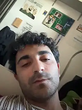 elia2711 online show from February 2026 04:01:01 PM