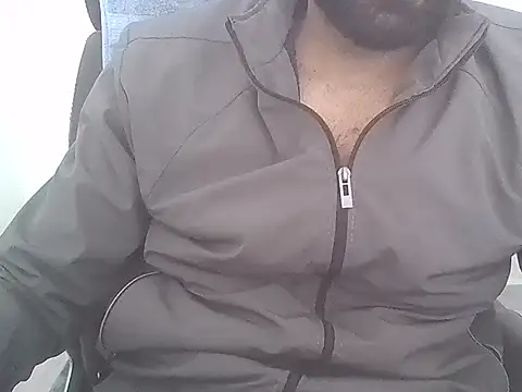 Snapshot of Ronny69y chatting on February 2026 07:01:02 AM Ronny69y online show from February 2026 07:01:02 AM