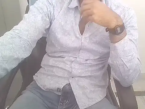 Snapshot of Ronny69y chatting on February 2026 05:08:02 AM Ronny69y online show from February 2026 05:08:02 AM