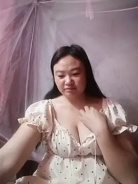 Snapshot of lisn-cute chatting on May 2026 11:10:02 PM lisn-cute online show from May 2026 11:10:02 PM