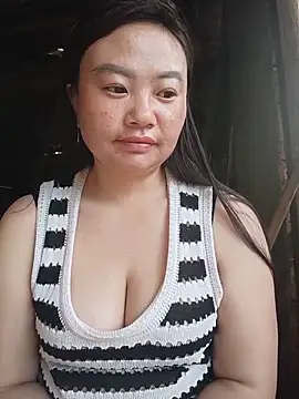 Snapshot of lisn-cute chatting on May 2026 11:46:02 PM lisn-cute online show from May 2026 11:46:02 PM