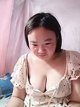Snapshot of lisn-cute chatting on July 2026 11:18:01 AM lisn-cute online show from July 2026 11:18:01 AM