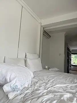 Snapshot of kentrella04 chatting on March 2026 01:37:02 PM kentrella04 online show from March 2026 01:37:02 PM