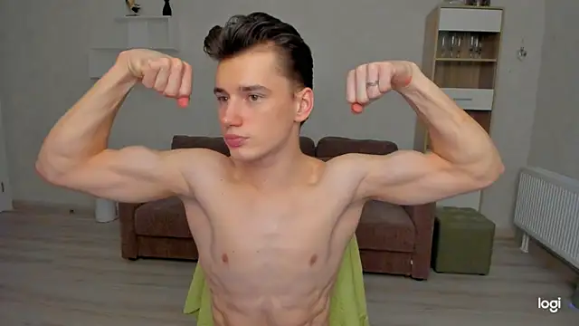 Max foks  online show from April 2026 02:14:02 PM