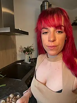 Snapshot of Roxysophie chatting on February 2026 01:37:01 PM Roxysophie online show from February 2026 01:37:01 PM