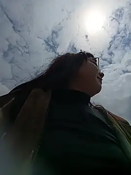 Yulska online show from February 2026 04:26:01 PM