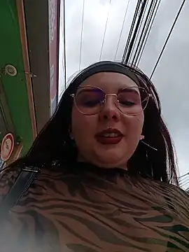 Yulska online show from March 2026 08:19:02 PM