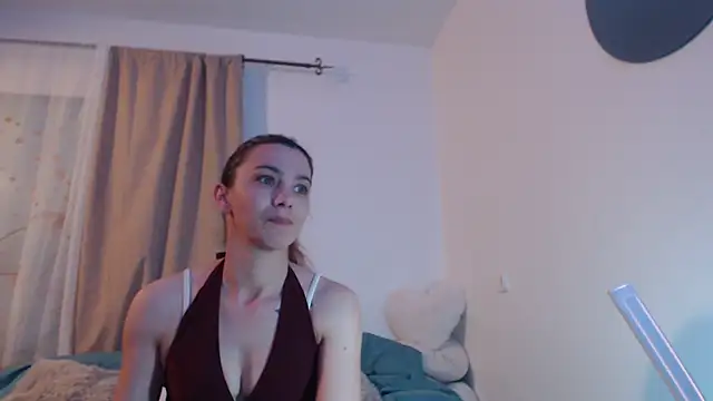 Snapshot of Rebbeka chatting on April 2026 10:25:02 PM Rebbeka online show from April 2026 10:25:02 PM